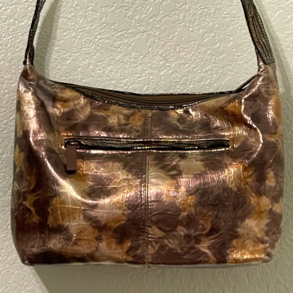 Multi metallic leather embossed - Picture 2 of 11